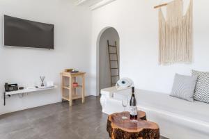 Ow Andros Suite 2,Private Whirlpool