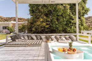 Ow Andros Suite 2,Private Whirlpool