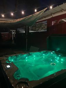 Dôme Nature & Jaccuzi au BlueGrassRanch