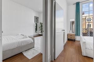 Kensington 3BR Luxury You Deserve by REGAL REALMS