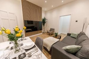Perfect for Contractors - 4Bed 2Bath - Parking