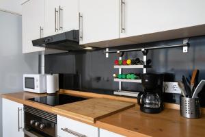 Oramas Beach House – Pool & Terrace