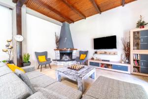 Giourgas house