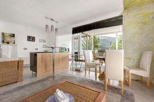 Piso Loft tropical Doa