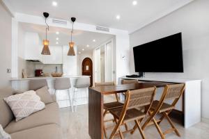 Puerto Marina Luxury Studio