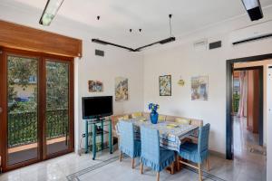 Sorrento Beach And Center House