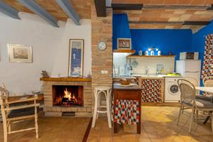 Casa Vermella i Blava
