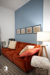 Modern & Bright Apartment - 100m from the Beach