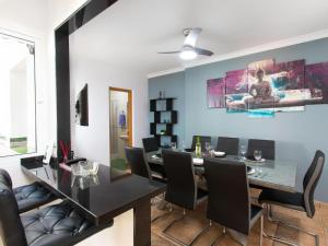Town Center House With Jacuzzi