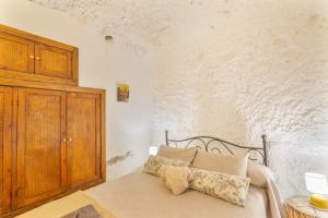Casa Rosi Cave House