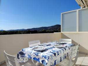 MAGNIFIQUE STUDIO CABINE 28m2 DANS RESIDENCE DE STANDING AVEC PISCINE