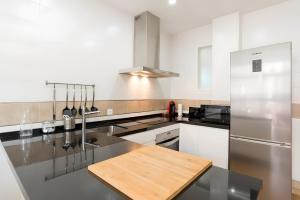 Quiet, bright and central apartment