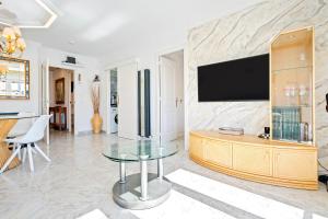 Apartment with spa and bbq