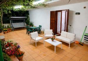 "Sea Holiday Home" casa con giardino privato, gazebo e relax a due passi del mare di scopello cala mazzo di sciacca