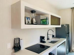 1 Bed Private balcony Great location