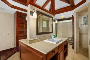 Luxury 3BR Ocean front home with resort amenities