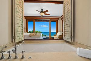 Luxury 3BR Ocean front home with resort amenities
