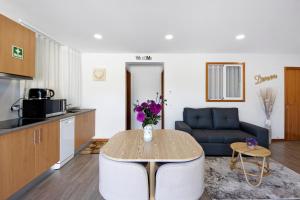 Apartamento Lomi com Piscina