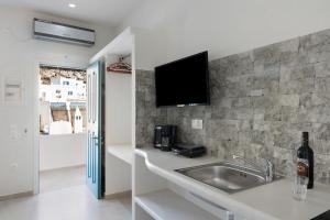 Politimis Studio N1