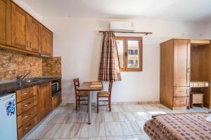 Mirage Arillas Studio Type B14