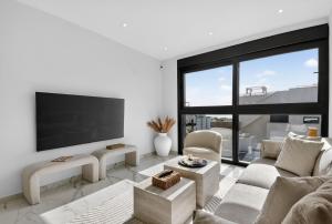 Penthouse 3BR,2BA Flamenca Beach