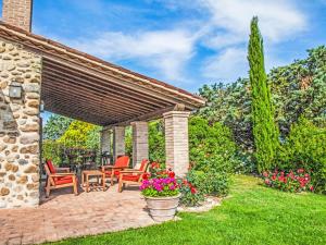 Holiday Home Agriturismo Belvedere delle Crete by Interhome