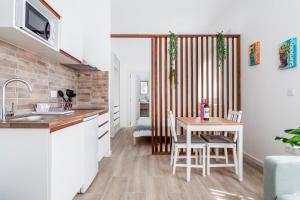 Cozy & new studio apartment next to Turia Gardens