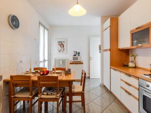 Apartment Casa Aldes by Interhome