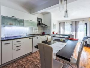 Holiday Home Deleut by Interhome