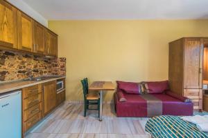 Mirage Arillas Studio Type C16