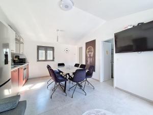 Holiday Home Danica by Interhome