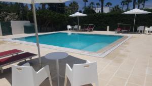 Villa piscina 24 posti letto