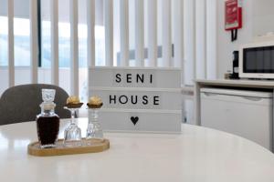 Senis House