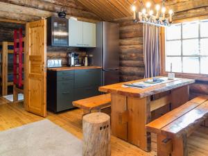 Holiday Home Kelosyväri 13 by Interhome