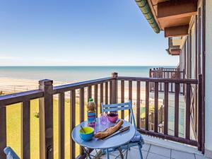 Studio Horizon Marin-9 by Interhome