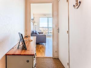 Studio Horizon Marin-9 by Interhome