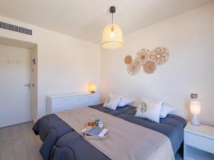 Apartment Le Palais de la Mer-3 by Interhome