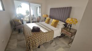 240 Front line beach La Cala