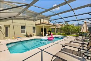 Villa Pool-Hot Tub-Theater, Game Room - By Disney!