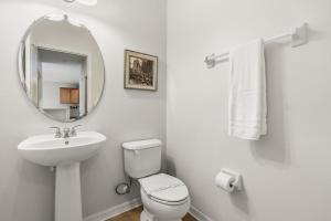 Villa Pool-Hot Tub-Theater, Game Room - By Disney!