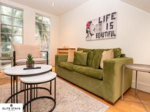 Stylish Fulham Home Walk to Chelsea & Tube