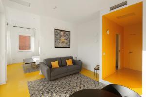 Deluxe Apartments in via Toledo