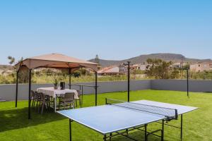 Black Bee Villa