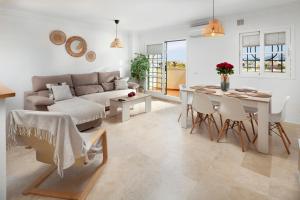 Baviera Homes Sunset and Golf