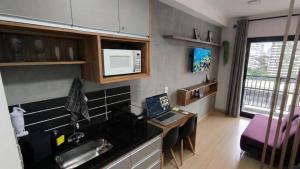 Studio Design: 600m Metrô | Ar Cond. & Wi-Fi 500mb