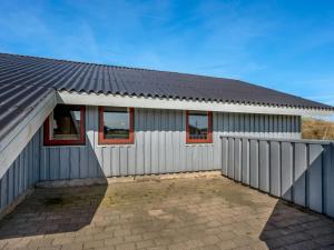 Holiday Home Flory - 400m from the sea by Interhome