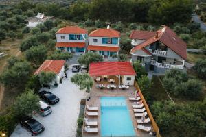 Studios River - Potos Escape with Pool and Views