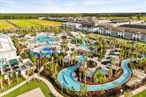 5 BD 5.5 BA Windsor Cay 16123 CL