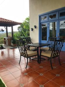 Casa Bartzis, Close to Orosi and Tapanti National Park