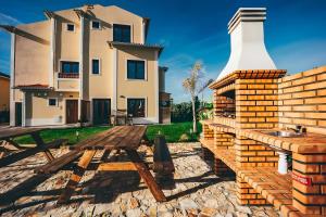 In Beach Apartments